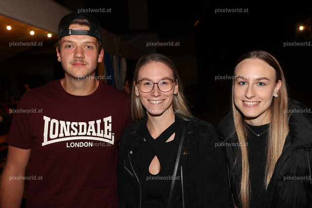 Letzer Dämmershoppen 2025 beim Buggl Volte | Bildershop von pixelworld.at - Realisiert mit Pictrs.com