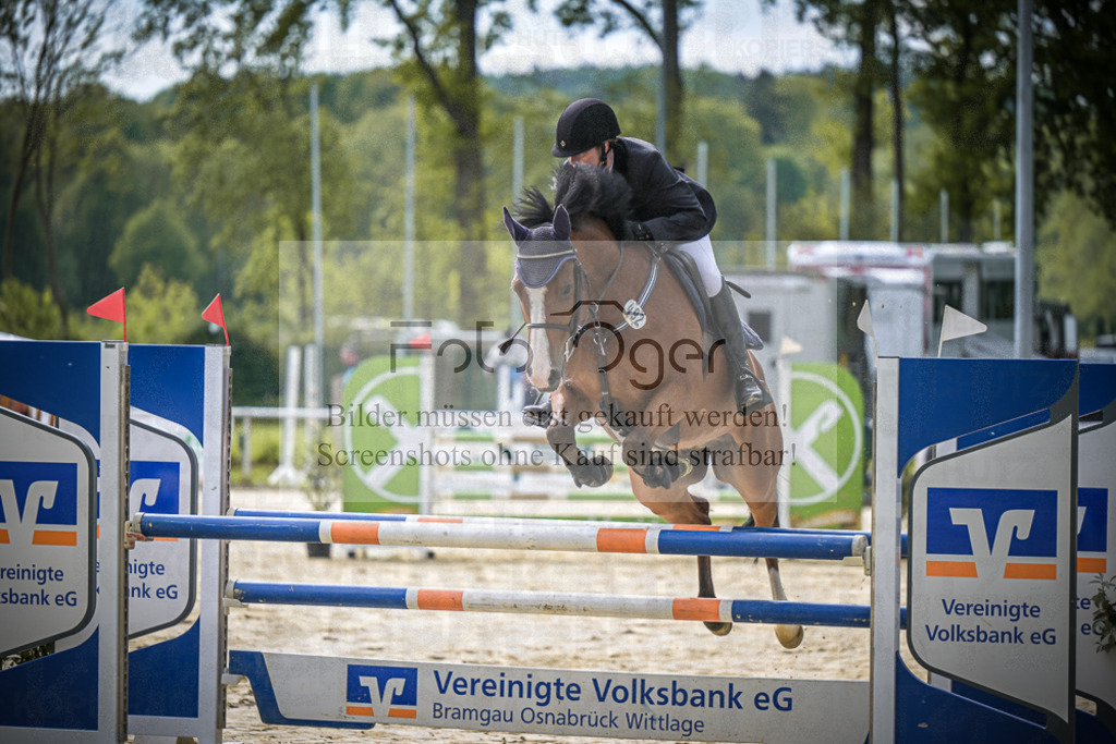 DOS_1335 | Entdecke hochwertige Reitturnierfotos von Foto Oger. Professionell, emotional und authentisch – jetzt Lieblingsmomente im Shop bestellen.Deutschlandweite Turnierfotografie. - Realisiert mit Pictrs.com