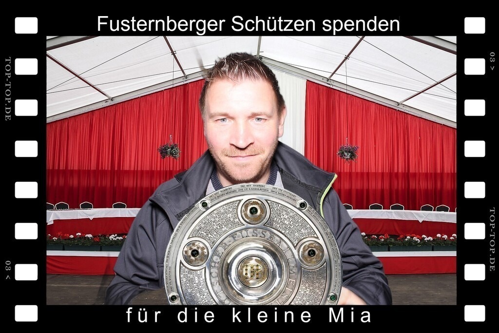 top-top.de 240928-062 | Foto, Video, Fotografie, Videografie, Fotobox, DJ, Discjockey, Musik, Musikbox, Veranstaltung, Photobooth, Amazon, Ebay, Buchtipp, Bestseller, Autor, Verlag, Buch, Wesel, Hamminkeln, NRW, Dinslaken, Rees, Drohne, Hochzeit, Party, Fotobox, Wesel, Fotograf