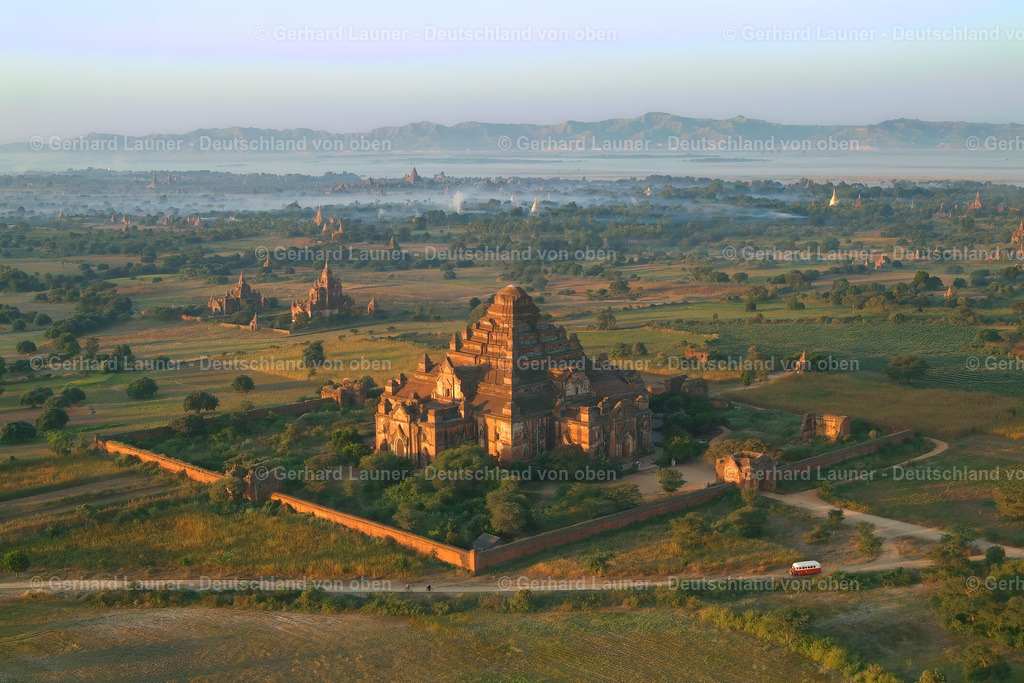 MYM0008 | Online-Shop für Luftbilder aus Deutschland. Seit über 45 Jahren baut Gerhard Launer das Luftbildarchiv mit unterschiedlichsten Themen stetig weiter aus.