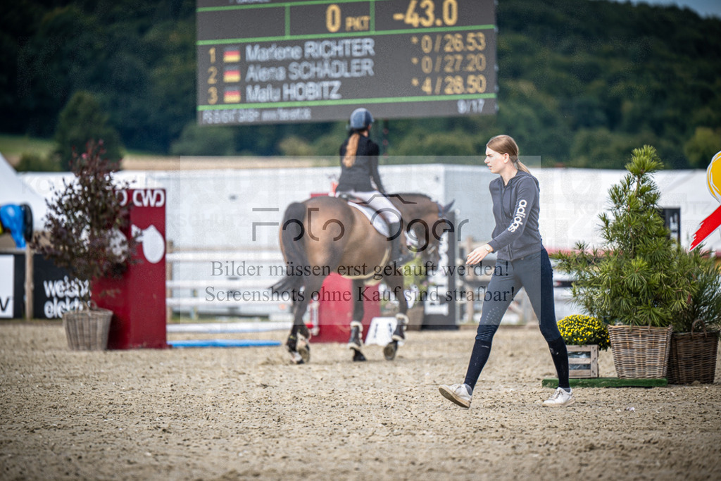 DOS_9465 | Entdecke hochwertige Reitturnierfotos von Foto Oger. Professionell, emotional und authentisch – jetzt Lieblingsmomente im Shop bestellen.Deutschlandweite Turnierfotografie. - Realisiert mit Pictrs.com