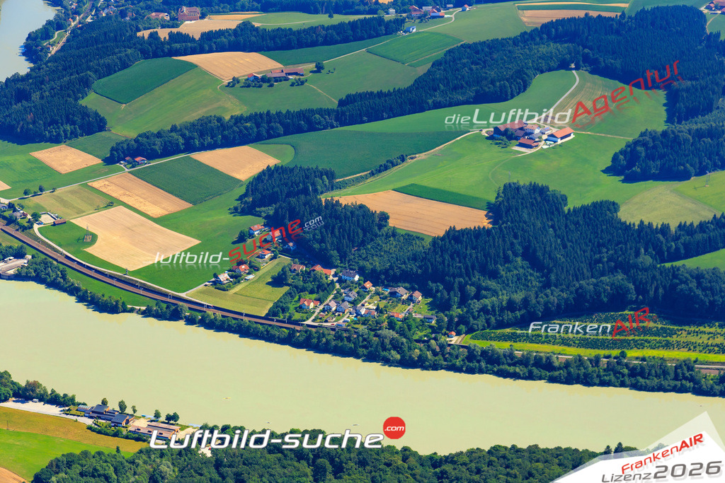 Die Luftaufnahme der Stadt Passau wurde 2017 vom Flugzeug heraus erstellt ( keine Drohne )- hohe Auflösung für beste Qualität