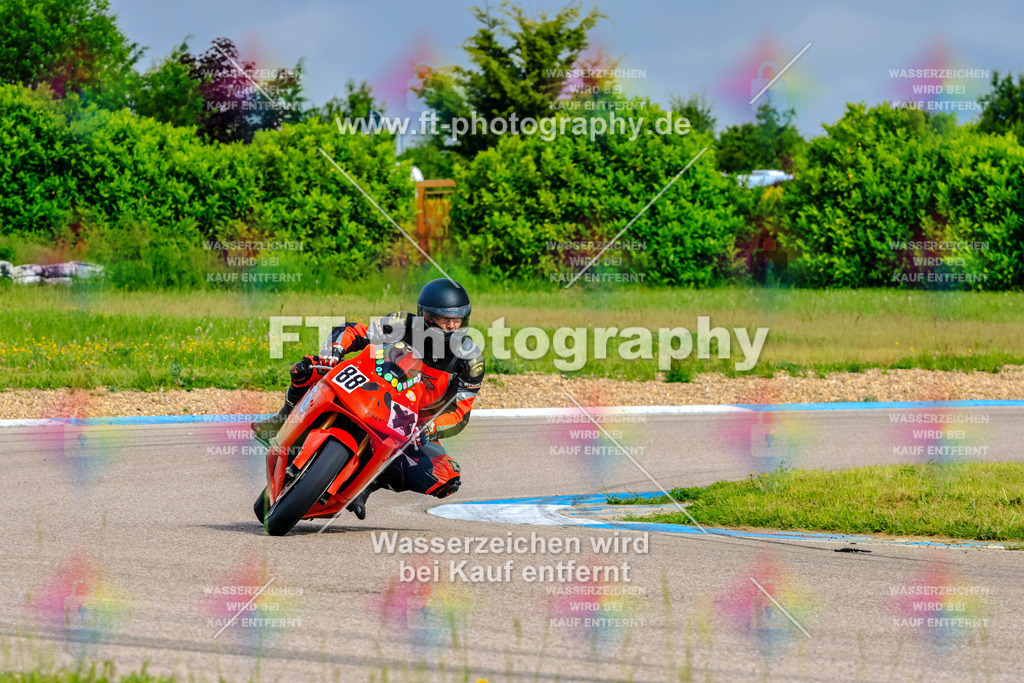 MotoTeam-8645 | Hier findet Ihr Bilder von Touristenfahrten auf der Nürburgring Nordschleife oder von anderen Veranstaltungen die ich besucht habe. Viel Spass beim Durch Schauen 
