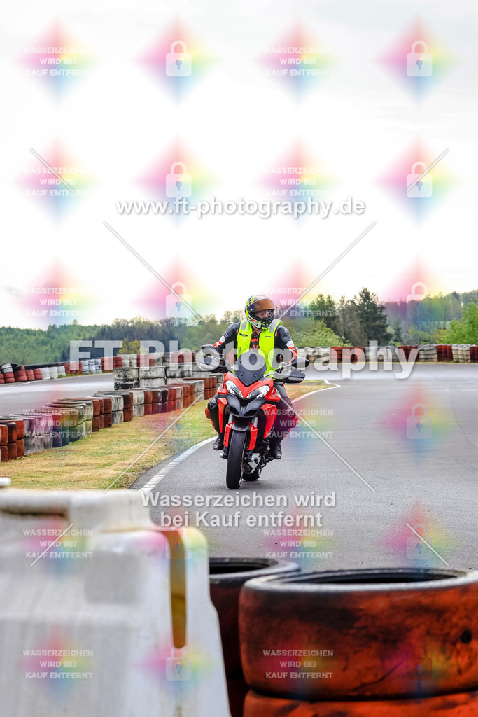 _OTO2927 | Hier findet Ihr Bilder von Touristenfahrten auf der Nürburgring Nordschleife oder von anderen Veranstaltungen die ich besucht habe. Viel Spass beim Durch Schauen 