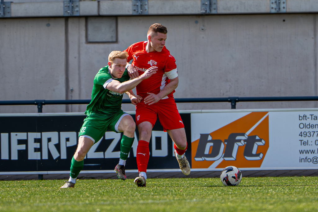 Fußball I Herren I Saison 2025-2026 I Bezirksliga Weser-Ems 4 I 26. Spieltag I VFL Oythe - SV Hansa Friesoythe I 20063 | jns.sportfotos - Realisiert mit Pictrs.com