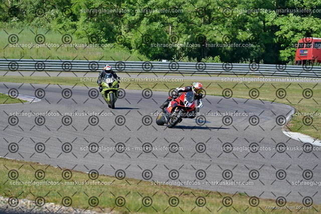 26BT02-0258 | markuskiefer.com - Realisiert mit Pictrs.com