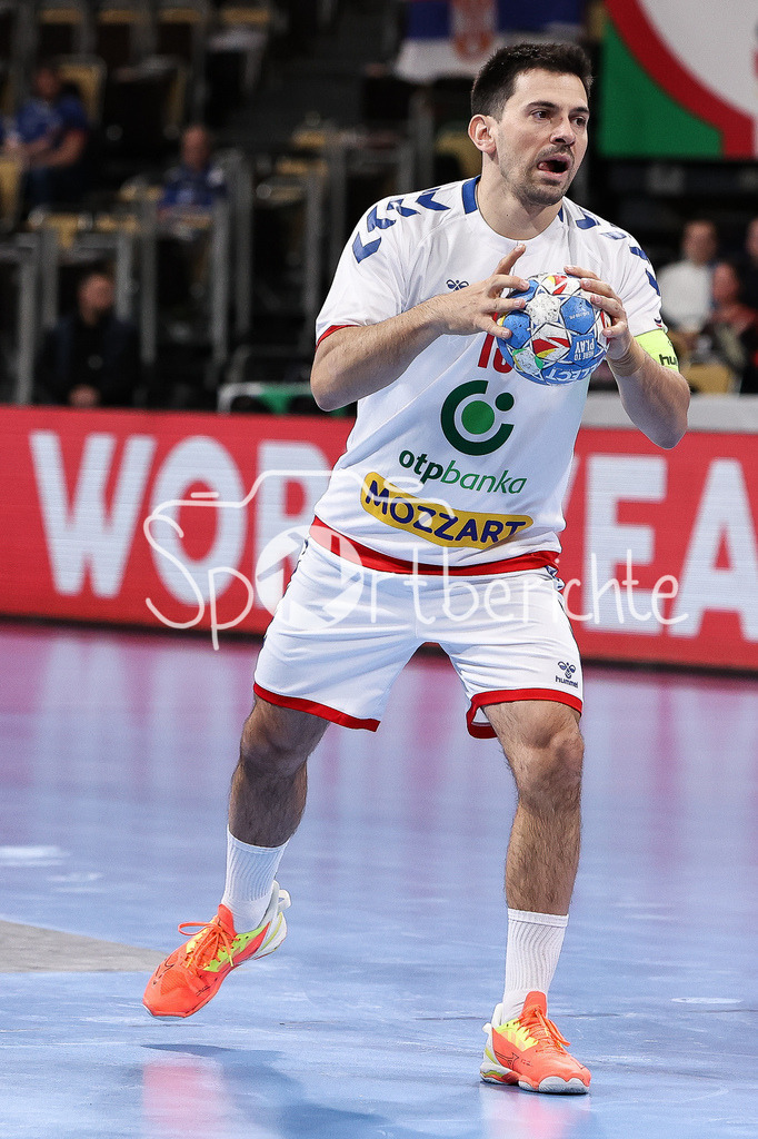 Serbien - Montenegro | bei einem 7 Meter - Nemanja ILIC (SRB #19) / Freisteller / Einzelfoto