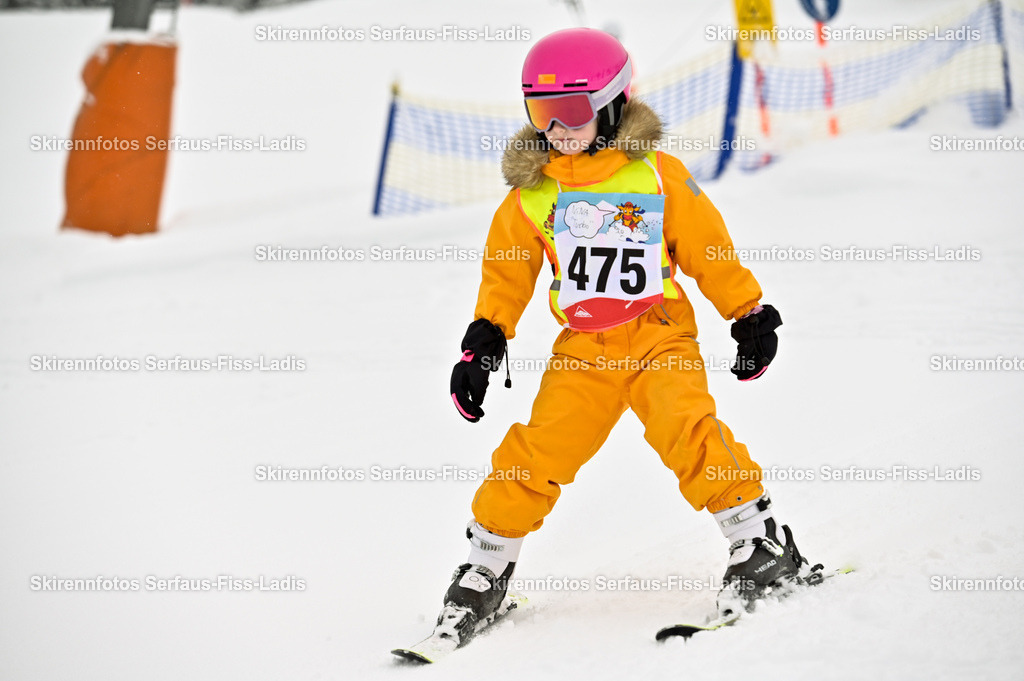SRF_20.02.2026_0325 | Skirennfotos,Serfaus,Fiss,Ladis,Kinderskirennen,Winter,Tirol,Oberland,skirace,SFL,feelfree,weil wir's genießen,ski,Ski,skifahren,Sonnenplateau, - Realisiert mit Pictrs.com
