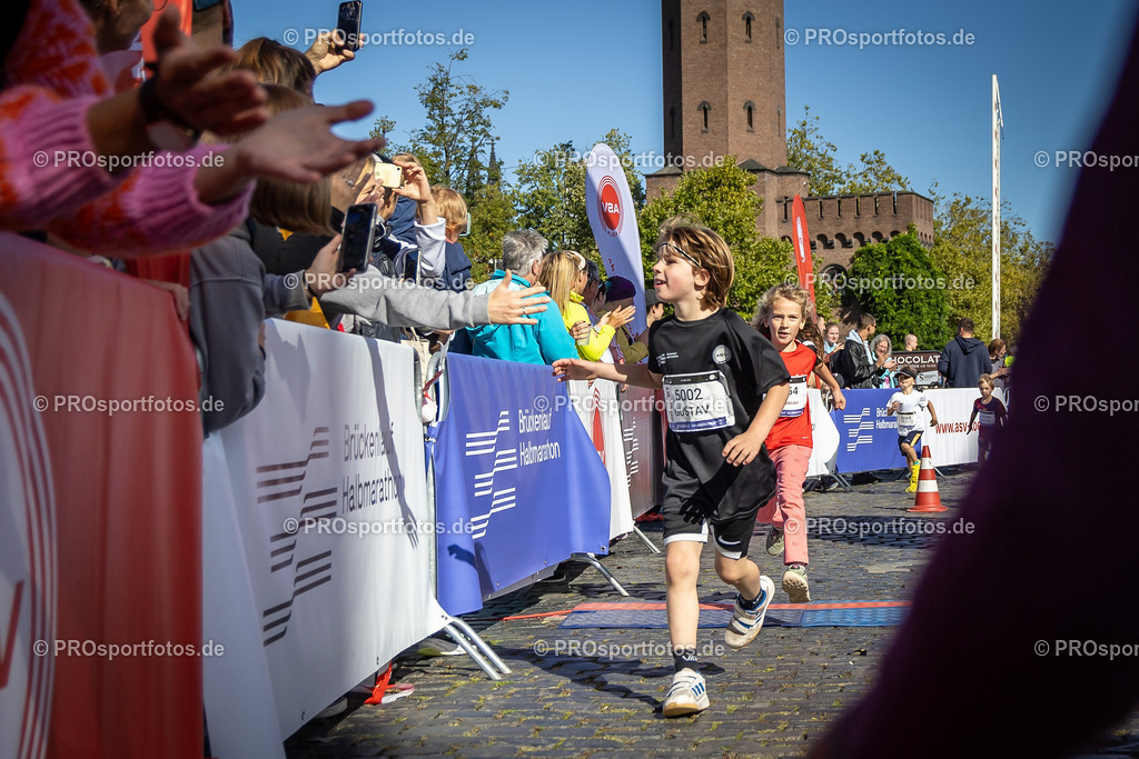 44. Kölner Brückenlauf; Koeln, 14.09.25 | Impressionen vom 44. Kölner Brückenlauf am 14.09.25 am Schokoladenmuseum in Koeln. Foto: BEAUTIFUL SPORTS/Leah Kohring