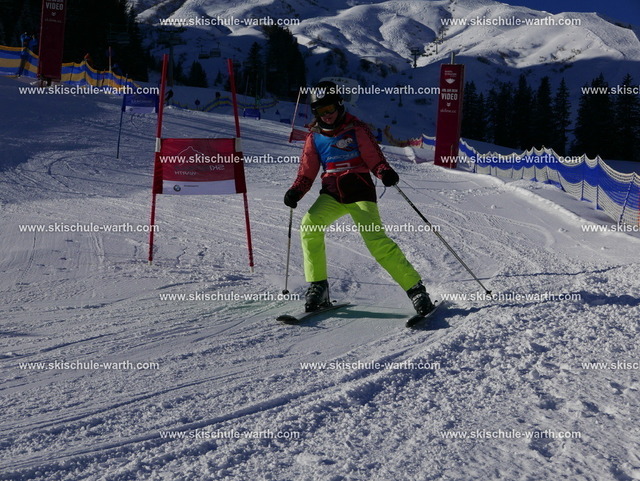 Louis (3) | Photos von der Skischule Warth - Realisiert mit Pictrs.com