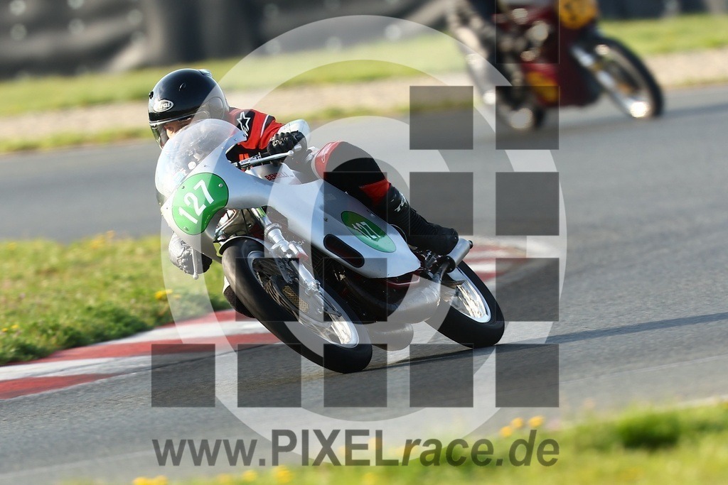 0127-20260418_00098 | Schöne Erinnerungen an spannende Momente - das festzuhalten ist unser Job. PIXELrace.de ist seit 2003 auf den Rennstrecken Europas unterwegs um die Action draußen beim Fahren und die wunderbare Stimmung imm Fahrerlager für euch einzufangen.