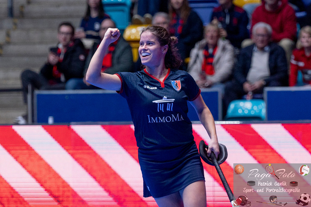 Volvo E.R.B. Final 4 Halbfinale Frauen: Der Club an der Alster - Berlienr HC, 25.01.2025 | Linnea Weidemann (Berliner HC #10) feiert ihr Tor / feiert ihren Treffer, Der Club an der Alster - Berliner HC, Frankfurt, Süwag Arena, 25.1.2025 - Realisiert mit Pictrs.com