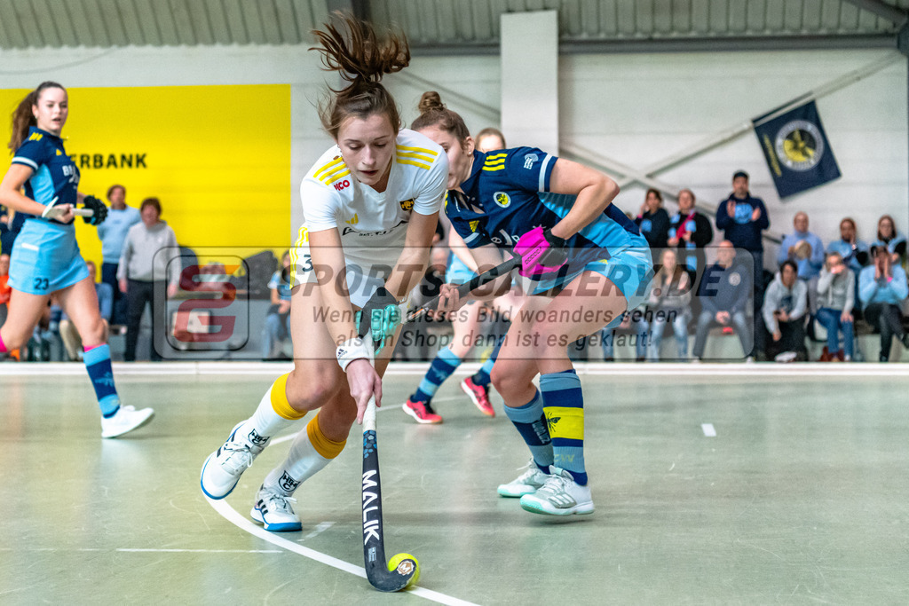 SM_20240120-D85_7327 | 1.Bundesliga Hallenhockey  (W) VF HTHC  - ZW  / 6:5 n.P. (2:4,4:4)