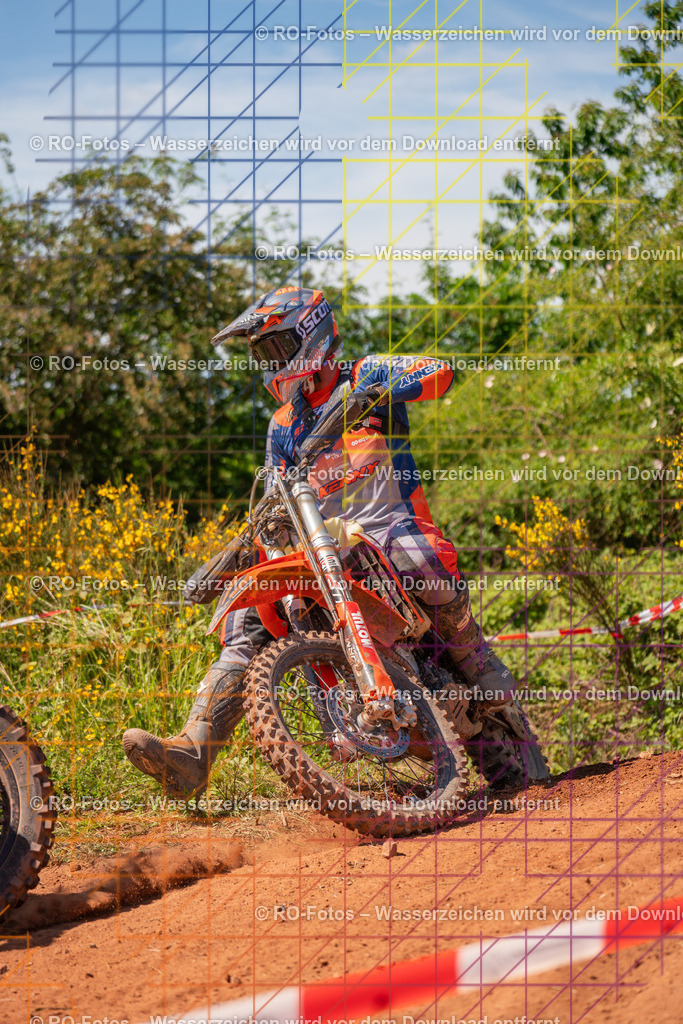 Wolfshausen 2 Lauf -1332 | Sportfotografie von RO-Fotos: Motorsport, Motocross, Enduro, Laufveranstaltungen und Triathlon. Professionelle Fotos von Sportlern und Events. - Realisiert mit Pictrs.com
