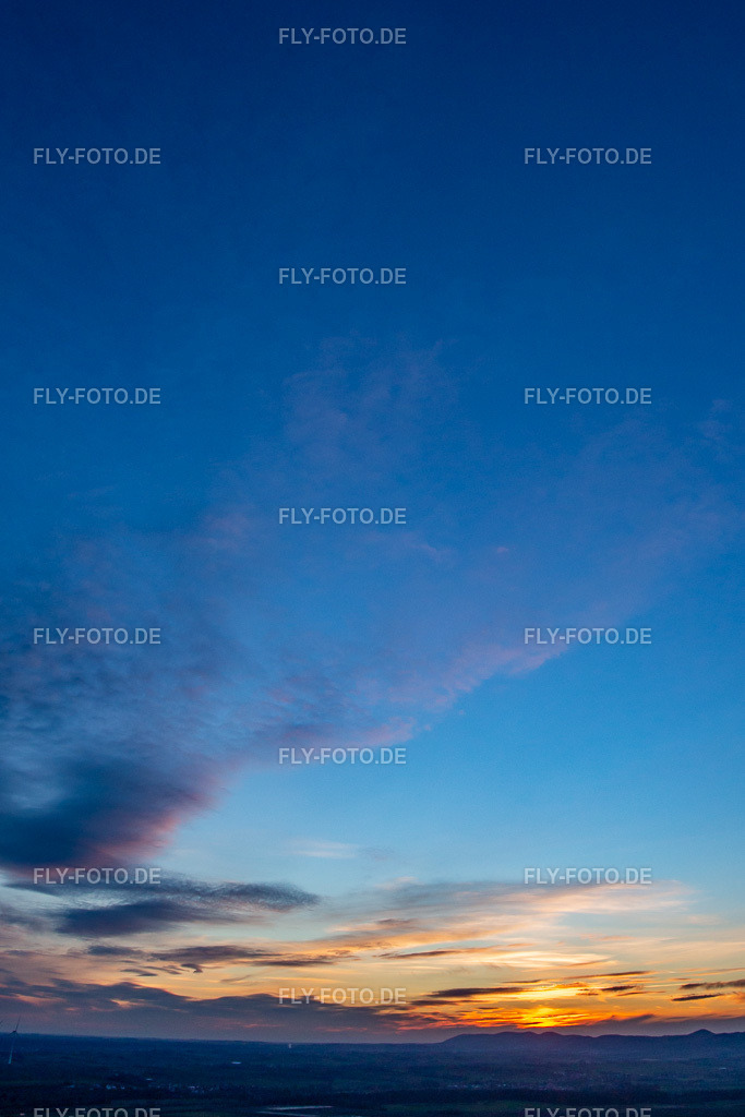 Horbachtal bei Sonnenuntergang | Luftbild: Horbachtal bei Sonnenuntergang im Ortsteil Mühlhofen in Billigheim-Ingenheim im Bundesland Rheinland-Pfalz in Deutschland. Foto: IMG_135908.jpg vom 18.01.2023 durch ©2025 Werner Riehm fly-foto.de/copyright - Realisiert mit Pictrs.com