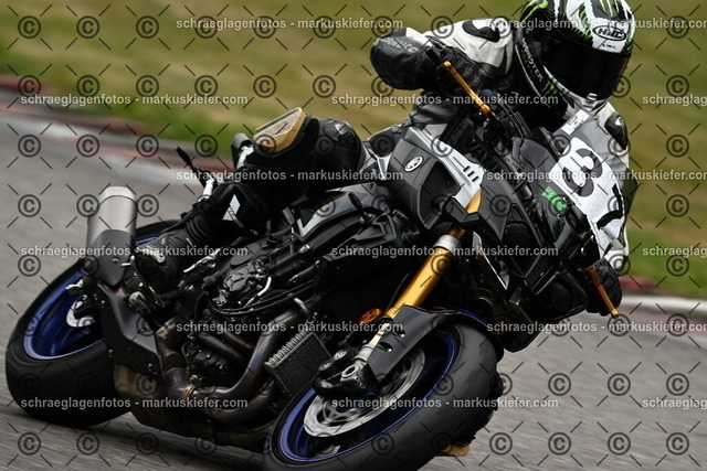 25bt02-1326 | markuskiefer.com - Realisiert mit Pictrs.com