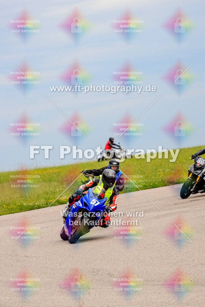 MotoTeam-2183 | Hier findet Ihr Bilder von Touristenfahrten auf der Nürburgring Nordschleife oder von anderen Veranstaltungen die ich besucht habe. Viel Spass beim Durch Schauen 