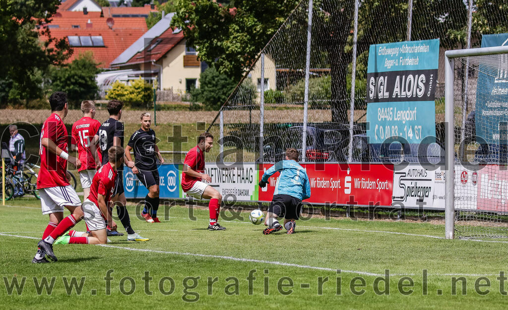 2023-07-30_010_FC_Lengdorf_II_gegen_SG_Anzing_Parsdorf | Lengdorf, Deutschland, 30.07.2023:
Fußball, Kreisliga 2023 / 2024, 1. Spieltag, FC Lengdorf gegen SpVgg Altenerding, Endergebnis: 0:1

Foto: Christian Riedel / fotografie-riedel.net