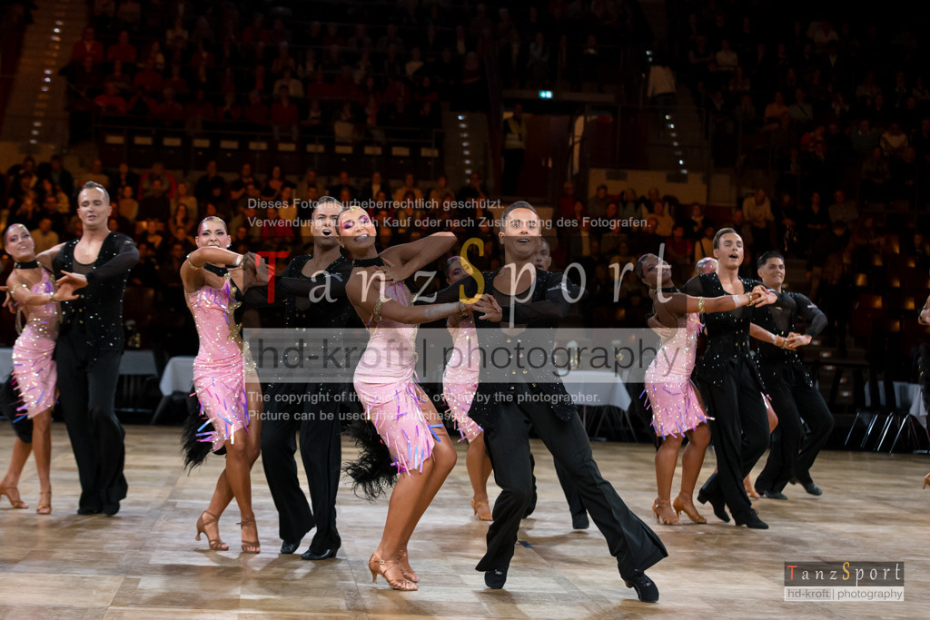 20241109_DM-Formationen_Vorrunde_0697 | Tanzsportbilder, Standardtanz, Lateintanz, WDSF, DTV, LTVB, dancecomp, goc, hessen tanzt, blaues band der spree, walzer, tango, wiener walzer, slowfox, quickstepp, samba, rumba, cha-cha-cha, paso doble. jive, hd-kroft photography, turniertanzsport