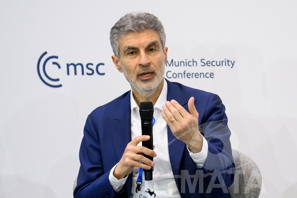 _DWA6556 | MATA IndoCon - Realisiert mit Pictrs.com