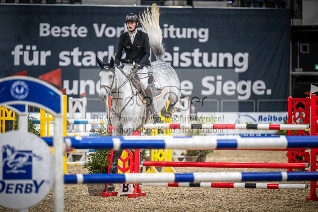 DOS_1486 | Entdecke hochwertige Reitturnierfotos von Foto Oger. Professionell, emotional und authentisch – jetzt Lieblingsmomente im Shop bestellen.Deutschlandweite Turnierfotografie. - Realisiert mit Pictrs.com