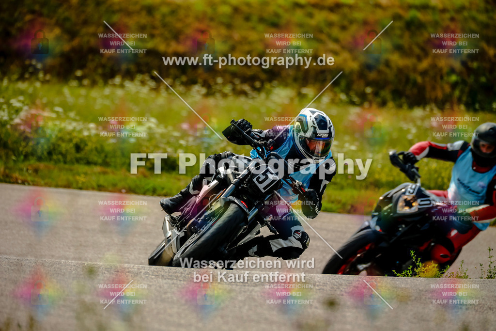 Chambley Juli-2977 | Hier findet Ihr Bilder von Touristenfahrten auf der Nürburgring Nordschleife oder von anderen Veranstaltungen die ich besucht habe. Viel Spass beim Durch Schauen 