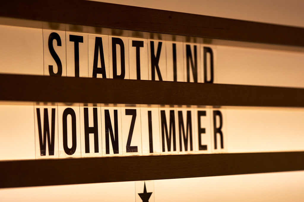 Cafe Stadtkind | WIen, Austria - March 09, 2020; Cafe Stadtkind; Stadtkind Wohnzimmer Jalousie. - Realisiert mit Pictrs.com