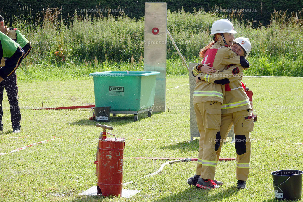 news-2022-Juli09-FF-Nassleistungsbewerb-Hoefen-Sony-DSD02606 | Info aus dem Bezirk Reutte/Ausserfern Tirol sowie eine umfangreiche Bilddatenbank über die gesamte Region: Lechtal, Talkessel Reutte, Tannheimertal, Zwischentoren. Lech, Plansee, Zugspitze, Grenztunnel, B179, Fernpassstraße, Verkehr, Lawinen, Tradition, - Realisiert mit Pictrs.com