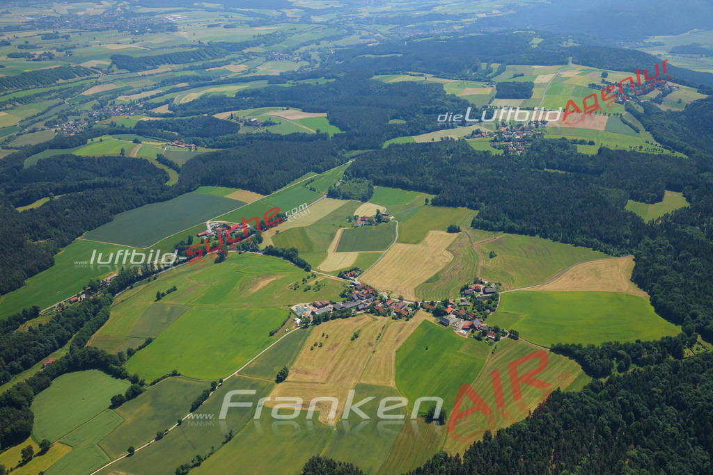 Luftbild von Tennach Koednitz - Luftaufnahme wurde 2013 von https://frankenair.de mittels Flugzeug (keine Drohne) erstellt - die Geschenkidee