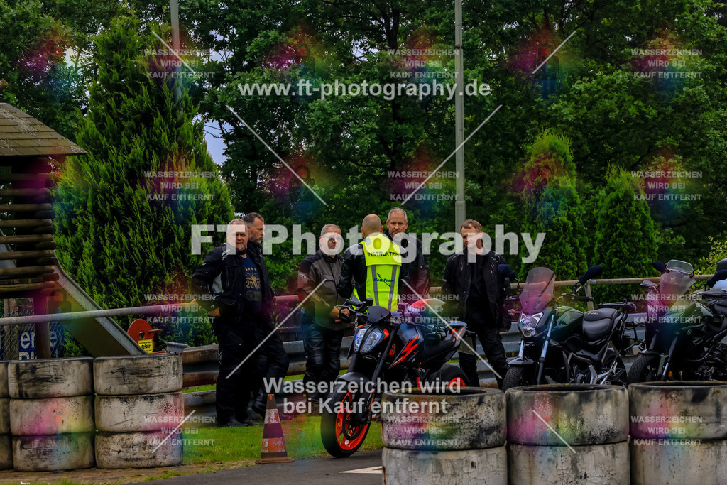 OBK-5427 | Hier findet Ihr Bilder von Touristenfahrten auf der Nürburgring Nordschleife oder von anderen Veranstaltungen die ich besucht habe. Viel Spass beim Durch Schauen 