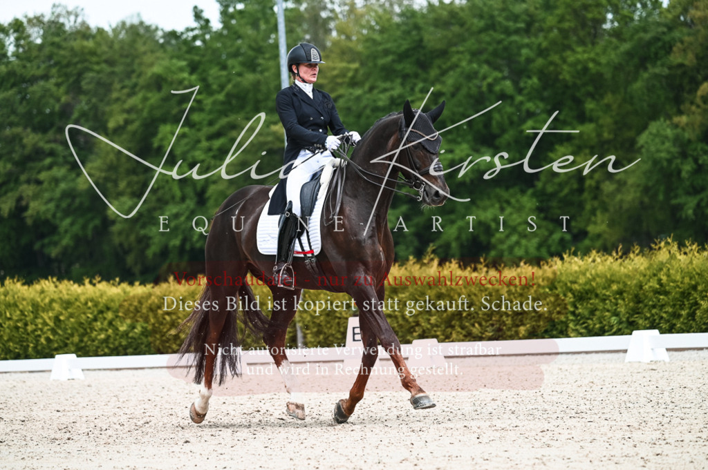 20230514_JK-Röhrsdorf-21-121 | Pferde- und Turnierfotografie in Westsachsen. Pferdeportraits, Auftragszeichnungen und intuitive Kunst.