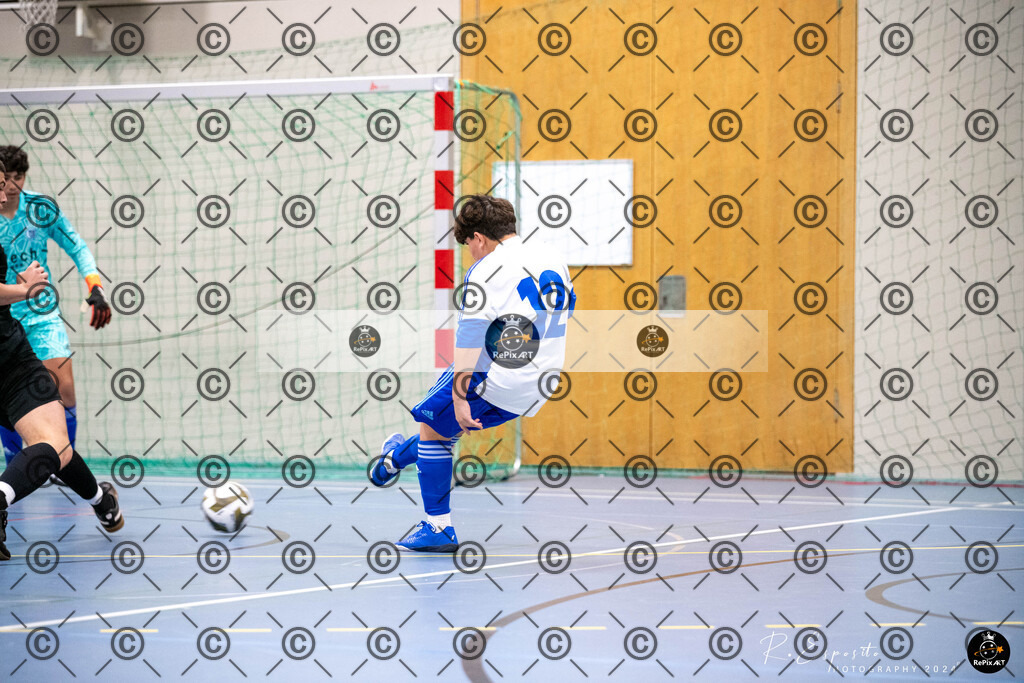 20241130_FCR-Hallenturnier-C-2_053 | Sport und Naturfotografie von Roberto Esposito zeigt echte Momente Bewegung und die Schönheit der Natur. Ausdrucksstarke Bilder schaffen Emotionen.