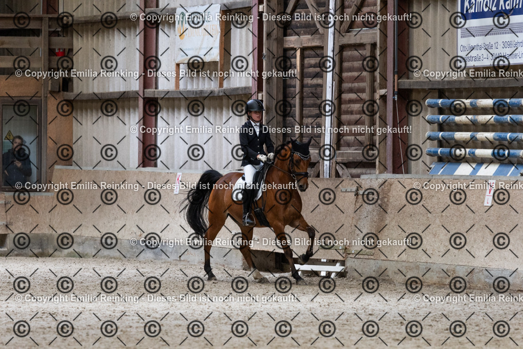 CL5A5350 | Emilia Reinking Fotografie - Realisiert mit Pictrs.com