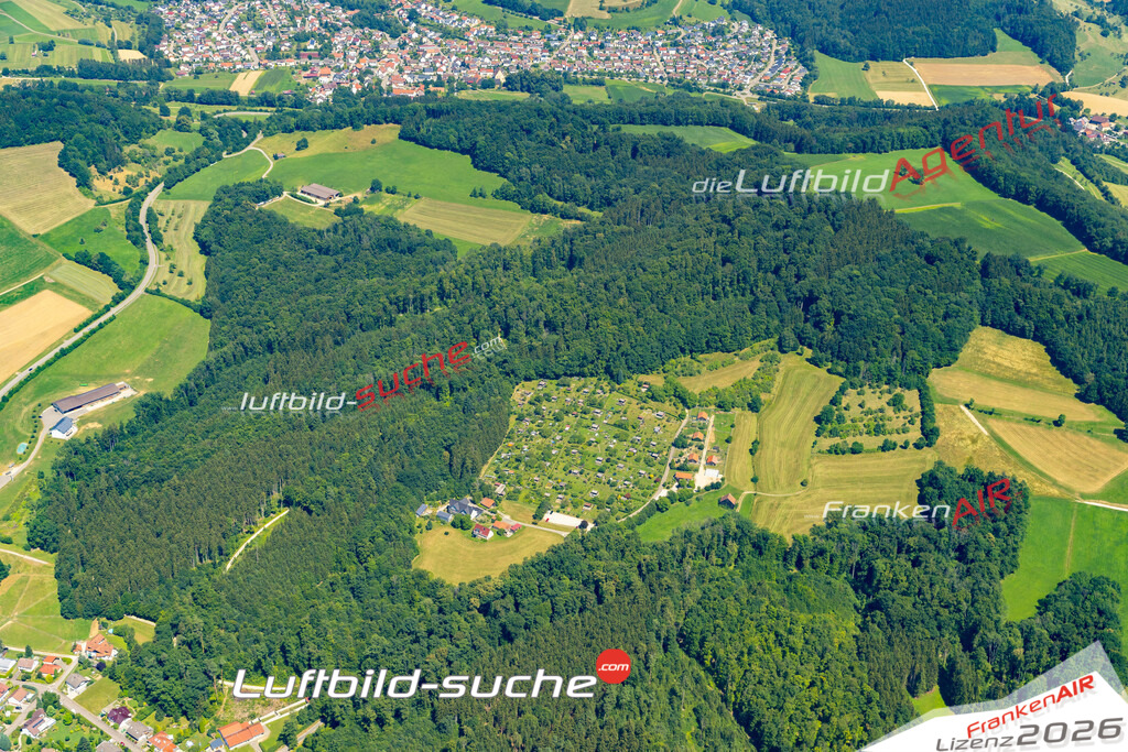 Aktuelles Luftbild von Reichenbach unter Rechberg Donzdorf - Die Luftaufnahme wurde 2022 mittels UL-Flugzeug erstellt ( keine Drohne ) - hochauflösende Kamera-Systeme von  Canon -Beste Qualität - Für grossformatige Ausdrucke geeignet. Die Geschenkidee !