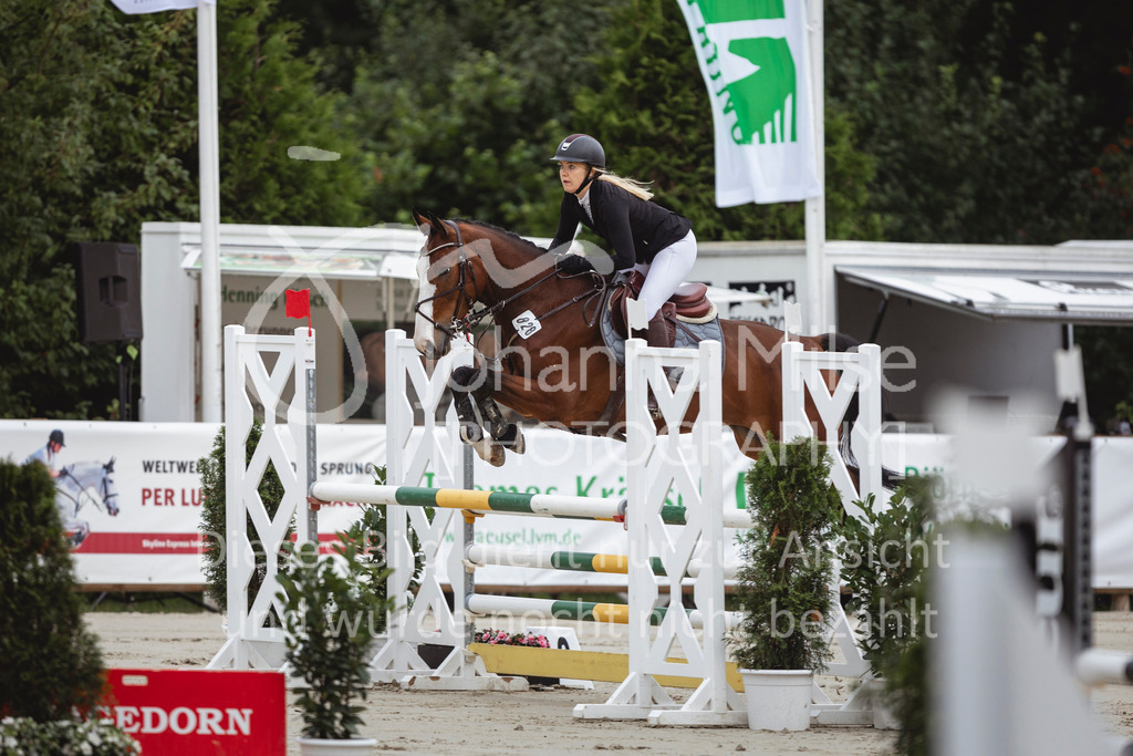 240712_BHO_A2-Springen-2-203 | Deine schönsten Turniermomente als professionelle Fotos! Entdecke hochwertige Pferdesport-Fotografie im Online-Shop. Jetzt Fotos finden & bestellen!