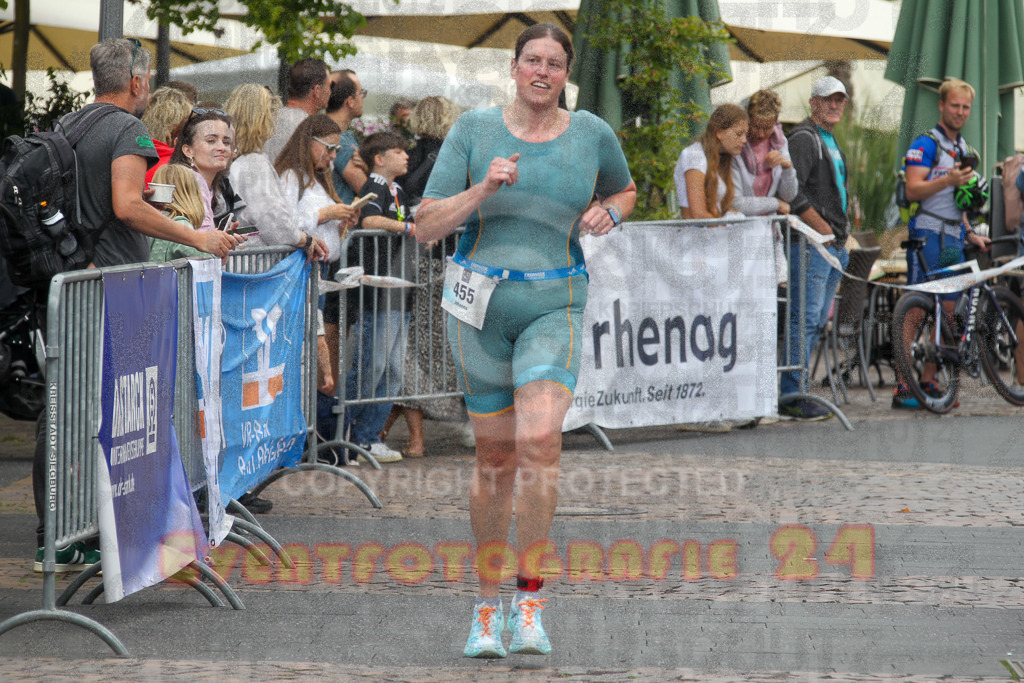 250824_1420_EV4_1585 | Sportfotografie im Rhein-Sieg Kreis, Köln, Bonn, NRW, Rheinland Pfalz, Hessen, etc. Unser Tätigkeitsfeld umfasst den Laufsport vom Volkslauf über den Marathon, Duathlon, Triathon bis zum Ultralauf wie Kölnpfad Ultra oder Schindertrail.