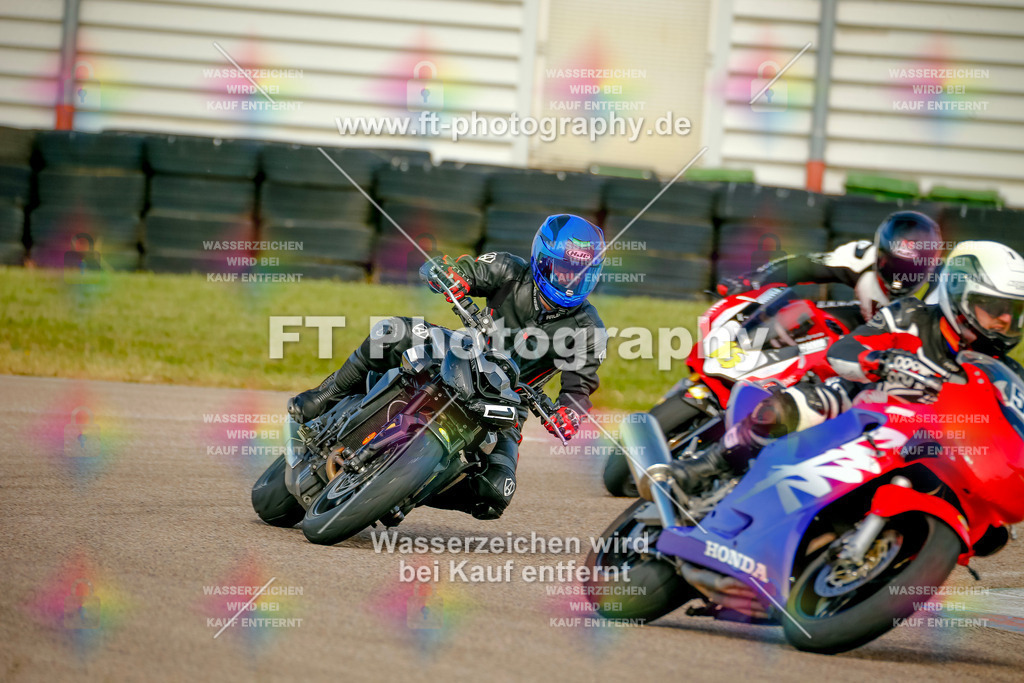 _MOT0189 | Hier findet Ihr Bilder von Touristenfahrten auf der Nürburgring Nordschleife oder von anderen Veranstaltungen die ich besucht habe. Viel Spass beim Durch Schauen 