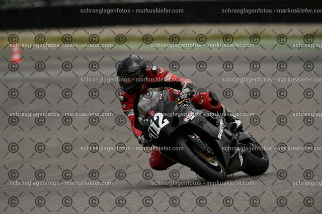 25bt02-1651 | markuskiefer.com - Realisiert mit Pictrs.com