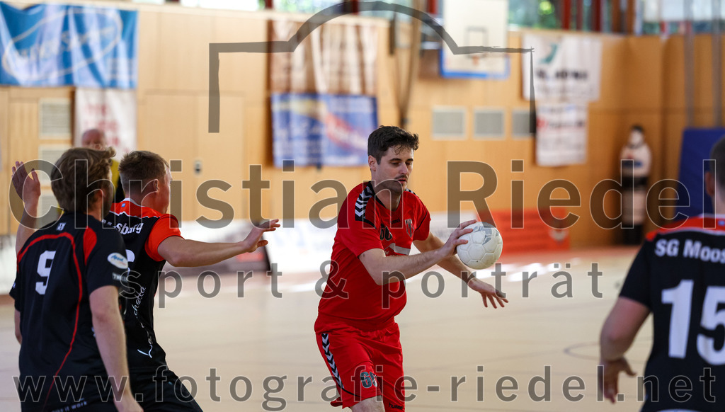2022-10-16_027_SpVgg_Altenerding_II_gegen_SG_Moosburg_II | Erding, Deutschland, 16.10.2022:
Handball, Bezirksklasse Männer 2022 / 2023, 2. Spieltag, SpVgg Altenerding II gegen SG Moosburg II, Endergebnis: 30:23

Foto: Christian Riedel / fotografie-riedel.net