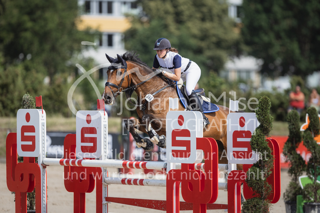 230624_PfSpTa_L-Spr-359 | Deine schönsten Turniermomente als professionelle Fotos! Entdecke hochwertige Pferdesport-Fotografie im Online-Shop. Jetzt Fotos finden & bestellen!