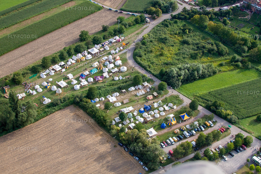 Luftbild: mittelalterl. Fest in Jockgrim im Bundesland Rheinland-Pfalz in Deutschland. Foto: IMG_20268.jpg vom 16.08.2009 durch Werner Riehm/FLY-FOTO.de