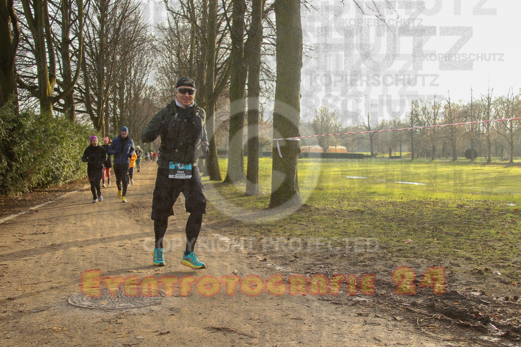 241231_1026_EV4_4263 | Sportfotografie im Rhein-Sieg Kreis, Köln, Bonn, NRW, Rheinland Pfalz, Hessen, etc. Unser Tätigkeitsfeld umfasst den Laufsport vom Volkslauf über den Marathon, Duathlon, Triathon bis zum Ultralauf wie Kölnpfad Ultra oder Schindertrail.