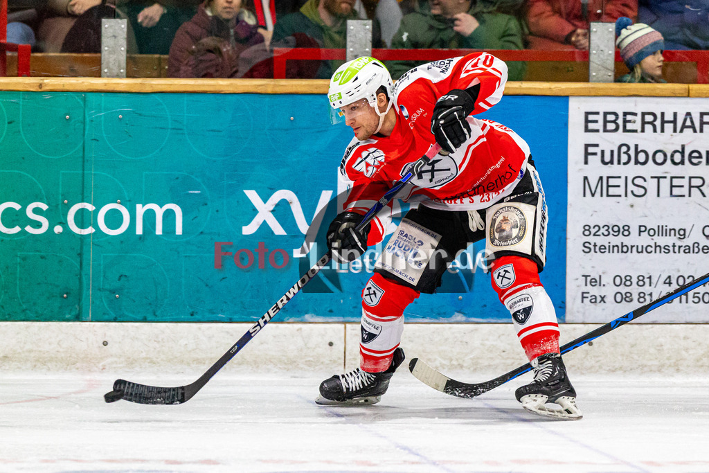 Spiel 5 Viertelfinale TSV Peißenberg Miners vs HC Landsberg Riverkings | Eishockey Bayernliga Playoffs 2023/2024, Spiel 5 Viertelfinale TSV Peißenberg Miners vs HC Landsberg Riverkings, 20240301,
Jakob HEIGL (Miners 10) in Aktion,
2024-03-01 in Peißenberg (Eisstadion)
10 Jakob HEIGL (Miners 10)
Copyright: WolfgangxLindner foto-lindner.de