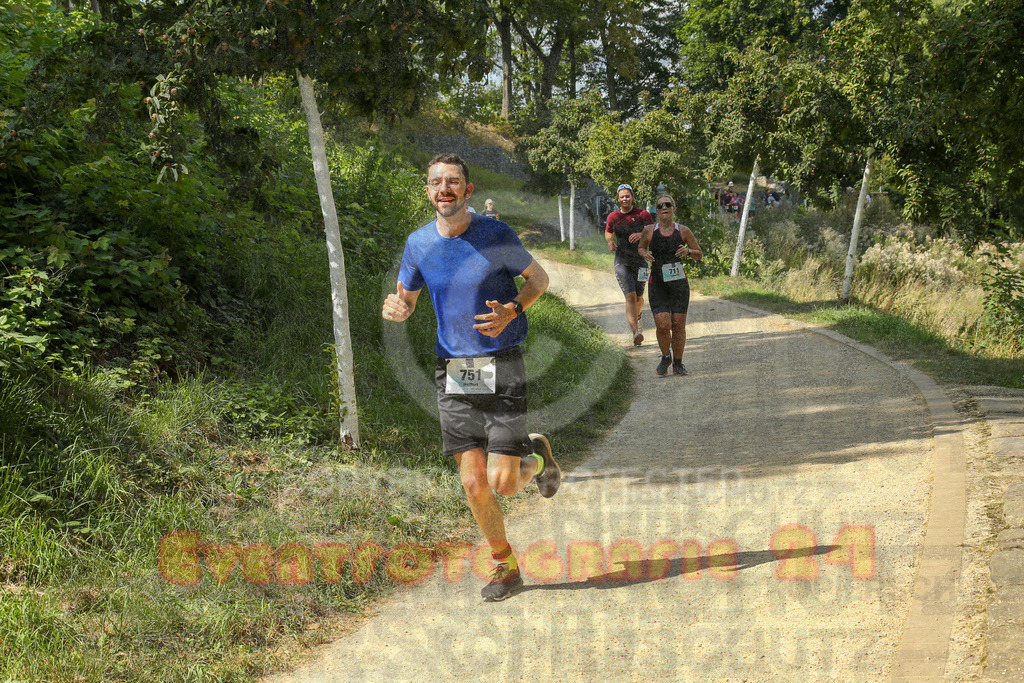 250824_1448_EX1_7658 | Sportfotografie im Rhein-Sieg Kreis, Köln, Bonn, NRW, Rheinland Pfalz, Hessen, etc. Unser Tätigkeitsfeld umfasst den Laufsport vom Volkslauf über den Marathon, Duathlon, Triathon bis zum Ultralauf wie Kölnpfad Ultra oder Schindertrail.