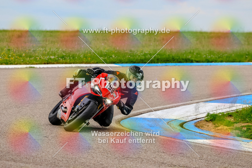 MotoTeam-2076 | Hier findet Ihr Bilder von Touristenfahrten auf der Nürburgring Nordschleife oder von anderen Veranstaltungen die ich besucht habe. Viel Spass beim Durch Schauen 