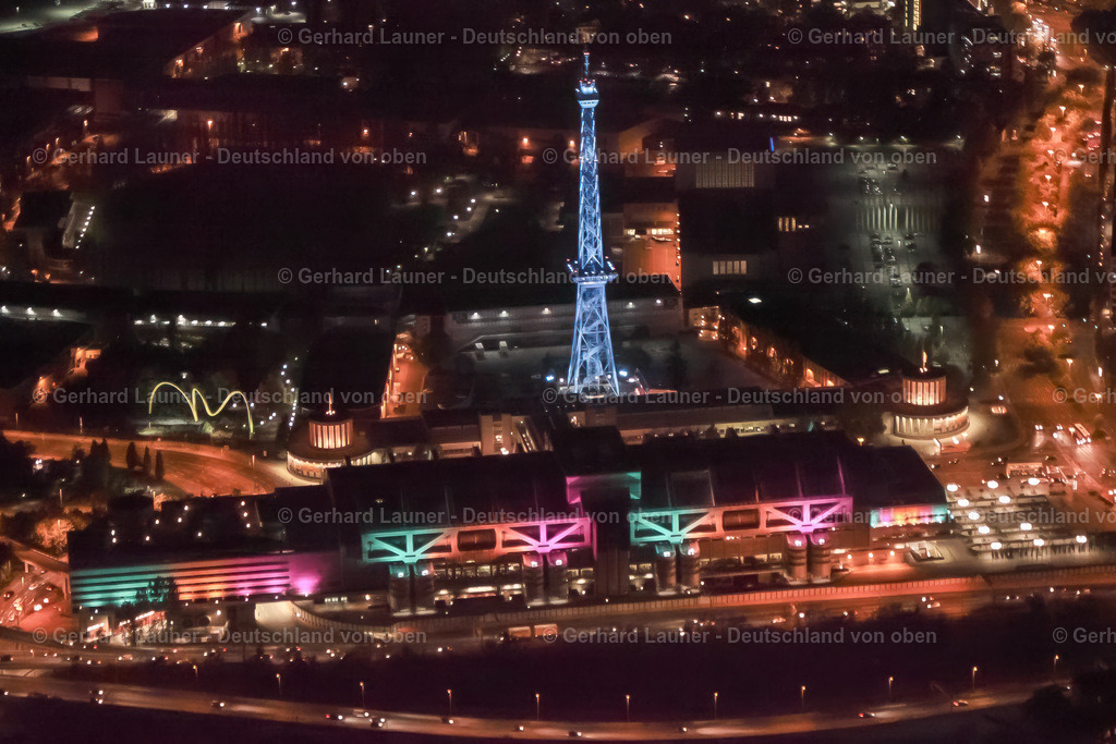 9400002 | Berlin, ICC Internationales Concress Centrum bei Berlin in lights
