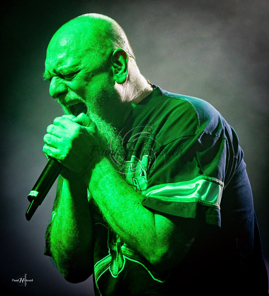 Justice 23.12.2025 | Frank Herberich Fotografie, Frank Herberich, Fotografie, Hochzeit, Portrait, St. Peter Ording, Ording, Westerhever, Nordsee, Frank Fotografie, Hardheim,  Odenwald,Walldürn, Band,Eventfotografie - Realisiert mit Pictrs.com