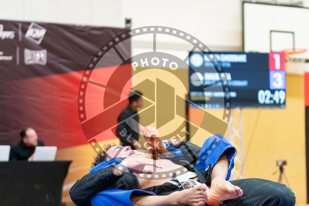 20231118PBB11564 | Fighters compete during the AJP Tour 600 Frankfurt Championship in Frankfurt/Main, Germany, on November 18, 2023.