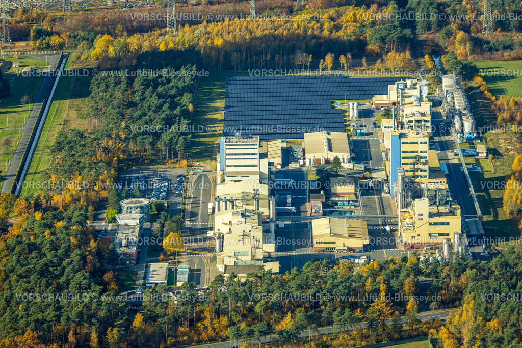 Lingen251104677KernkraftwerkEmsland | Luftbild, Baerlocher GmbH Chemiewerk mit Solarfeld, Estringen, Lingen, Norddeutschland, Ostfriesland, Niedersachsen, Deutschland
