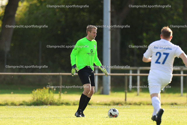 Fußball I Herren I Saison 2025-2026 I Kreisklasse A Süd-Ost I 6. Spieltag I SG Scharbeutz-Pönitz - VfL Bad Schwartau I 13.09.2025.080 | Kevin Hilbert (18, SG Scharbeutz/Pönitz) - Realisiert mit Pictrs.com